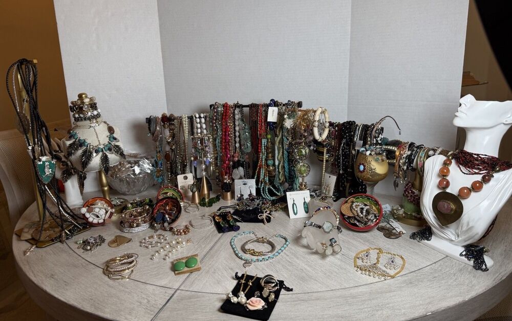 22 Lbs Vintage Jewelry Lot M. Haskell Juliana J. Rivers Monet Swarovski Estate